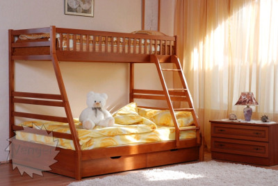 Кровать двухярусная Юлия Венгер  Кровать изготовлена из массива натурального дерева ольхи