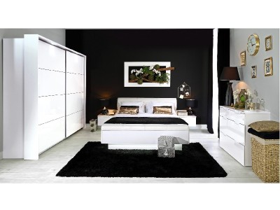 Спальня Starlet White Комплектация фото: кровать 160, шкаф-купе S124 c декоративной рамой, комод.Здесь все элементы спальни Starlet White