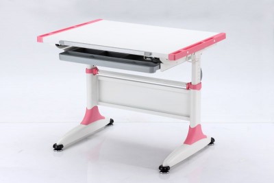 Детский стол K1 pink с пеналом  Столешница: 86 x 60 см 

Регулируемая Высота: 53-77 см (+/-2 см) 

Наклон: 0 ~ 22 градусов​